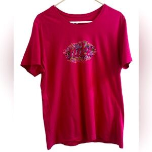 Hot Pink Nike Short Sleeve Shirt with a‎ unique design Size XXL